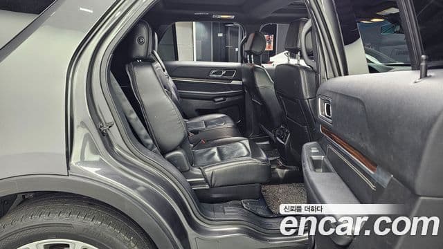 Ford Explorer 5세대, 2017 12