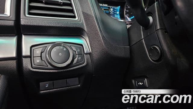 Ford Explorer 5세대, 2017 17