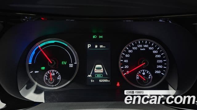 Kia K5 гибрид 3세대 Prestige, 2021 8