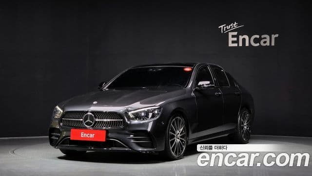 Mercedes-Benz E-класс W213 AMG Line, 2023 1