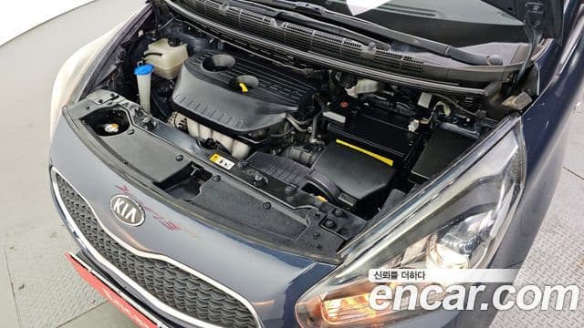 Kia All New Carens 2.0 LPi Trendy, 2016 6