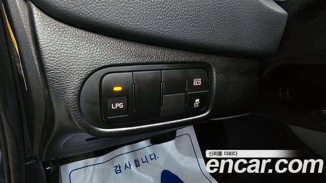 Kia All New Carens 2.0 LPi Trendy, 2016 15