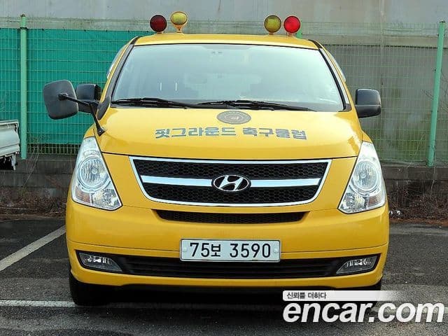Hyundai Grand Starex детский перевозочный автомобиль, 2009 1