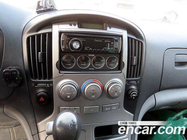 Hyundai Grand Starex детский перевозочный автомобиль, 2009 10