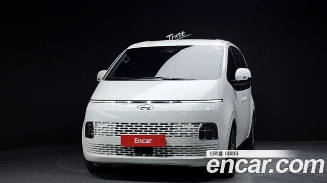 Hyundai Staria Modern, 2023 3