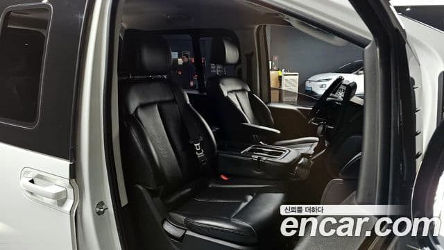 Hyundai Staria Modern, 2023 10