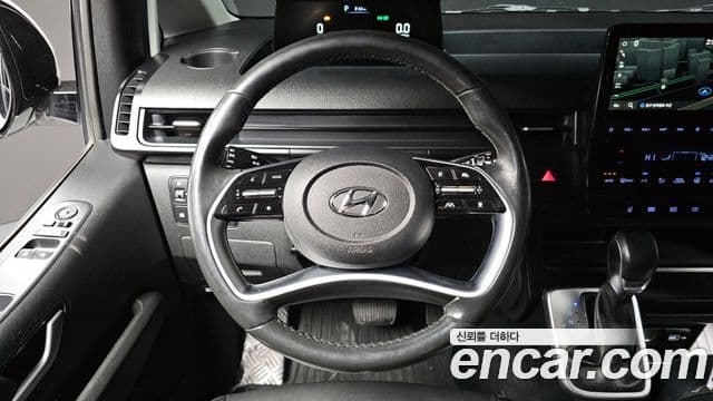 Hyundai Staria Modern, 2023 14