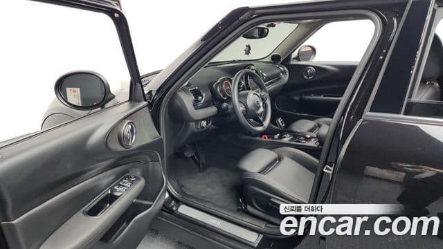 Mini Cooper 클럽맨 2세대, 2021 10