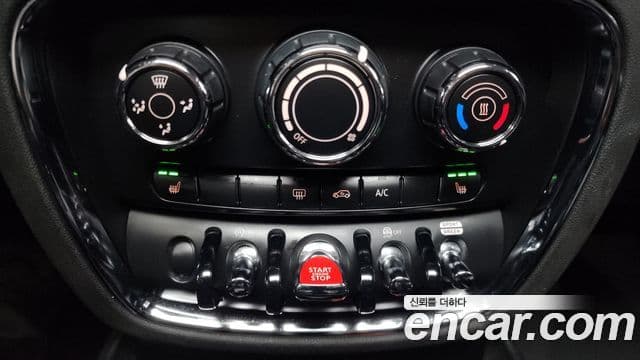 Mini Cooper 클럽맨 2세대, 2021 16