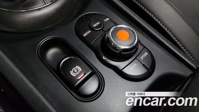 Mini Cooper 클럽맨 2세대, 2021 17