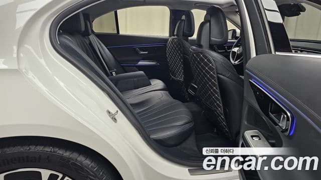 Mercedes-Benz E-класс W214 Avantgarde, 2025 12