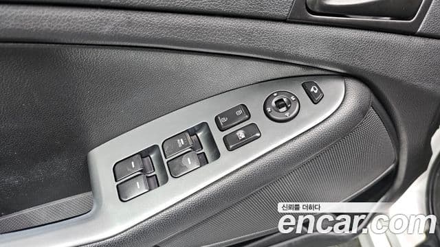 Kia The / новый New K5 LPI Deluxe, 2014 17