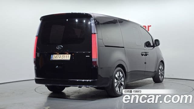 Hyundai Staria Inspiration, 2023 2