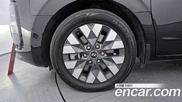 Hyundai Staria Inspiration, 2023 все фото