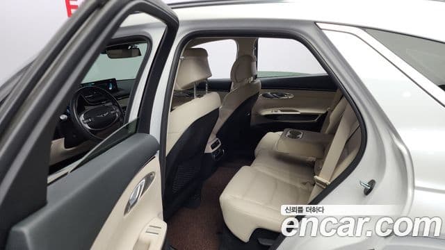 Genesis GV70, 2023 12