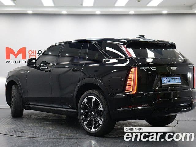 Cadillac Escalade IQ Premium Sport, 2026 3