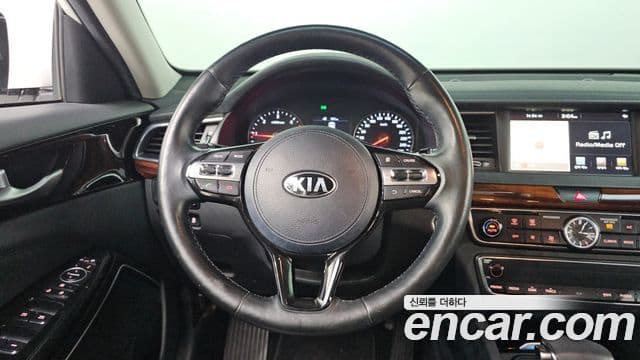 Kia All New K7 Prestige, 2016 11