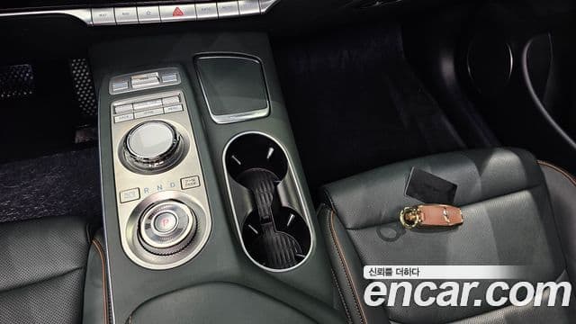 Genesis GV70, 2023 9