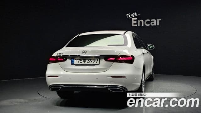 Mercedes-Benz E-класс W213 Exclusive, 2022 4