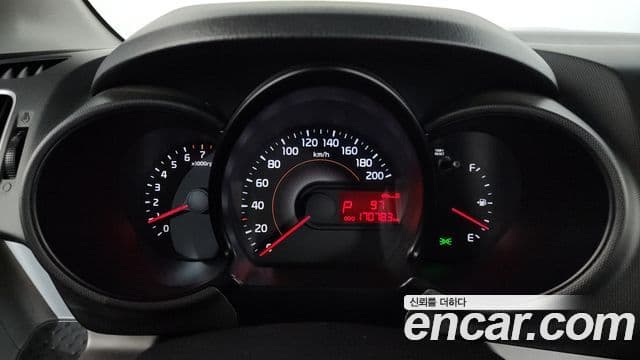 Kia Ray Deluxe, 2014 8