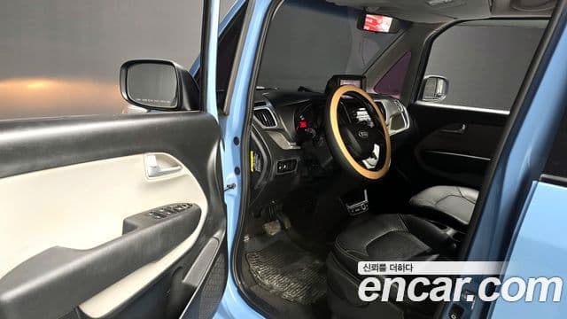 Kia Ray Special, 2013 11