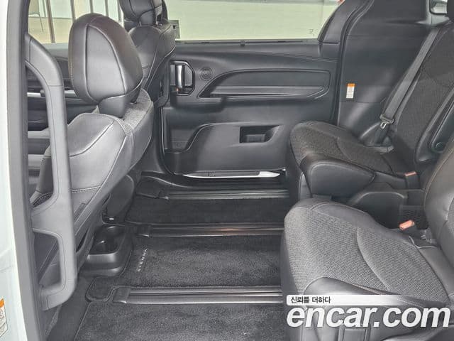 Toyota Sienna 4세대, 2025 15