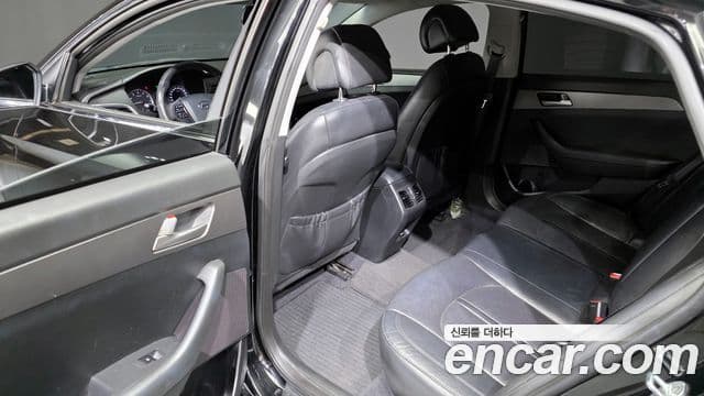 Hyundai LF Sonata Special, 2015 11