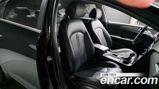 Hyundai LF Sonata Special, 2015 12