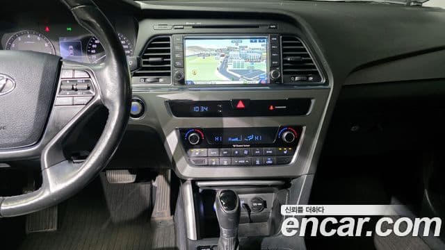 Hyundai LF Sonata Special, 2015 20