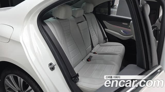 Mercedes-Benz E-класс W213 Exclusive, 2023 11