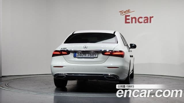 Mercedes-Benz E-класс W213 Avantgarde, 2021 4