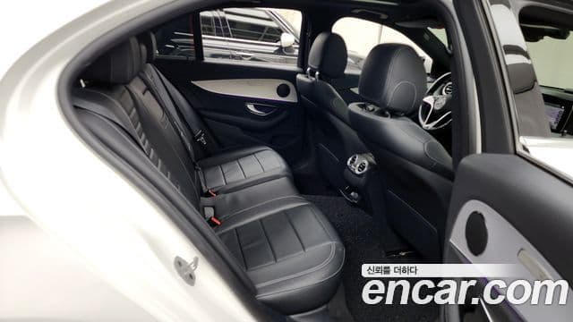 Mercedes-Benz E-класс W213 Avantgarde, 2021 12