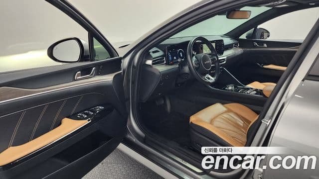 Kia K5 гибрид 3세대 Signature, 2023 10