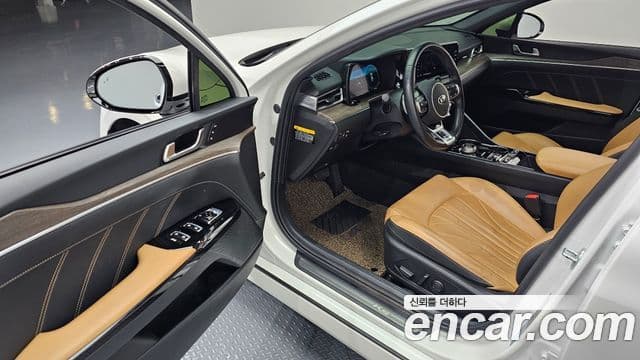 Kia K5 3세대 Signature, 2020 10