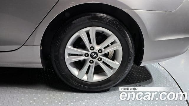 Hyundai YF Sonata чёрный, 2011 все фото