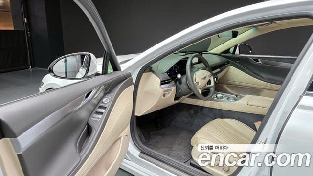 Genesis G80 (RG3) бензин 2.5 турбо AWD, 2023 11