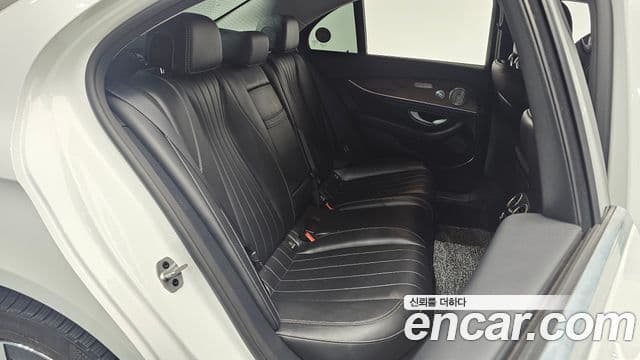 Mercedes-Benz E-класс W213 Exclusive, 2020 12