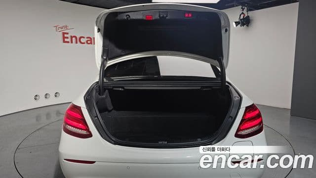 Mercedes-Benz E-класс W213 Exclusive, 2020 20