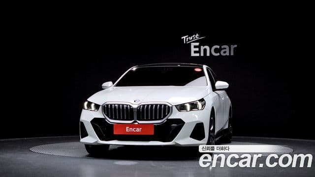 BMW 5시리즈 (G60) 530i xDrive M Sport, 2024 3