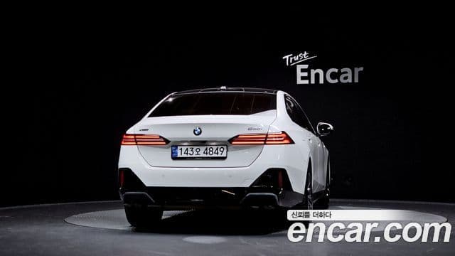 BMW 5시리즈 (G60) 530i xDrive M Sport, 2024 4