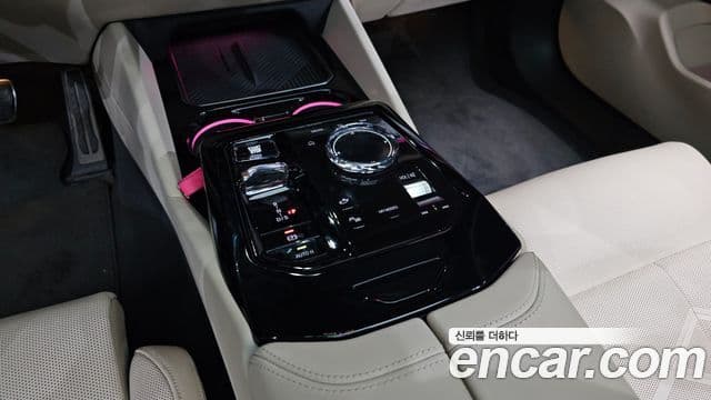 BMW 5시리즈 (G60) 530i xDrive M Sport, 2024 9