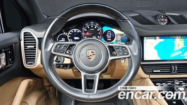 Porsche Cayenne (PO536), 2019 13