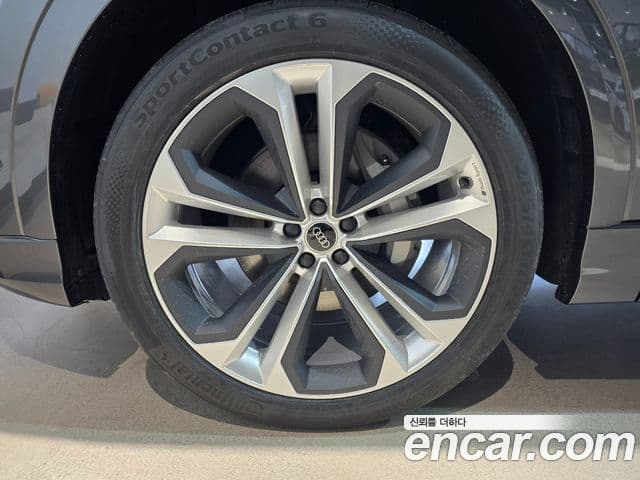 Audi Q8 (4M) Premium, 2026 7