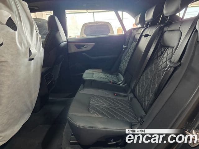 Audi Q8 (4M) Premium, 2026 17