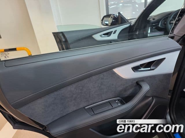 Audi Q8 (4M) Premium, 2026 18