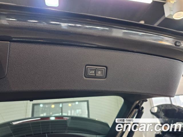 Audi Q8 (4M) Premium, 2026 20