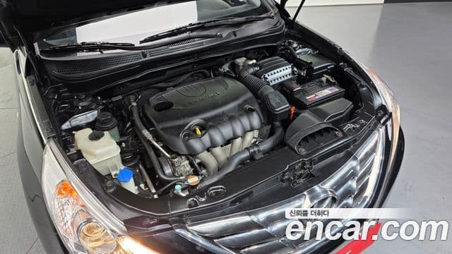 Hyundai YF Sonata Luxury, 2011 6