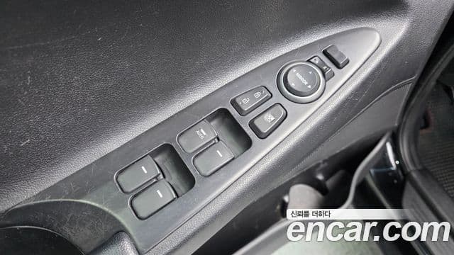 Hyundai YF Sonata Luxury, 2011 12