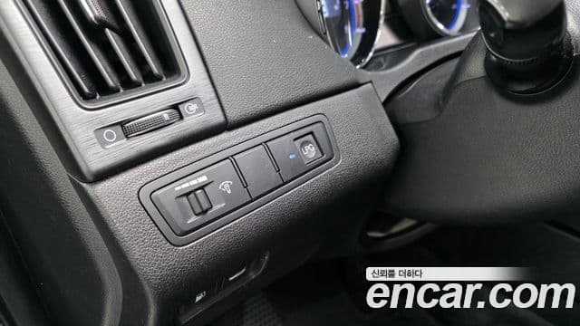 Hyundai YF Sonata Luxury, 2011 13