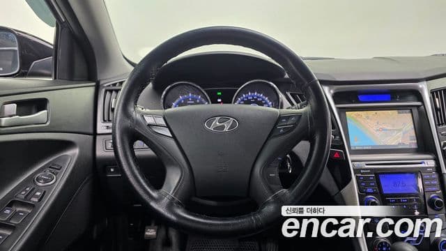 Hyundai YF Sonata Luxury, 2011 14